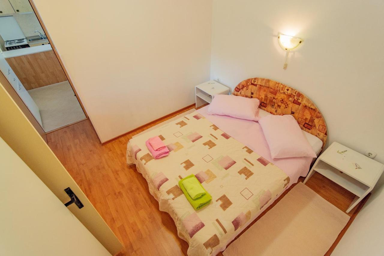 Apartment Dumicic 2 Mundanije Bagian luar foto